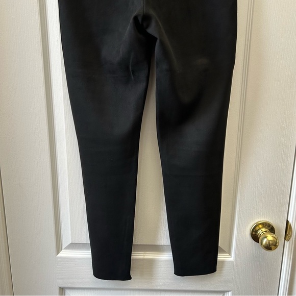 Zara Women’s Black Faux Suede Leggings Ankle Zip Pants Size Medium - Picture 7 of 16